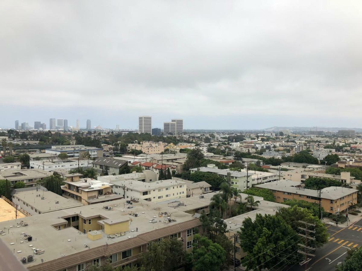 Hotel Barrington Plaza Los Angeles Exterior foto