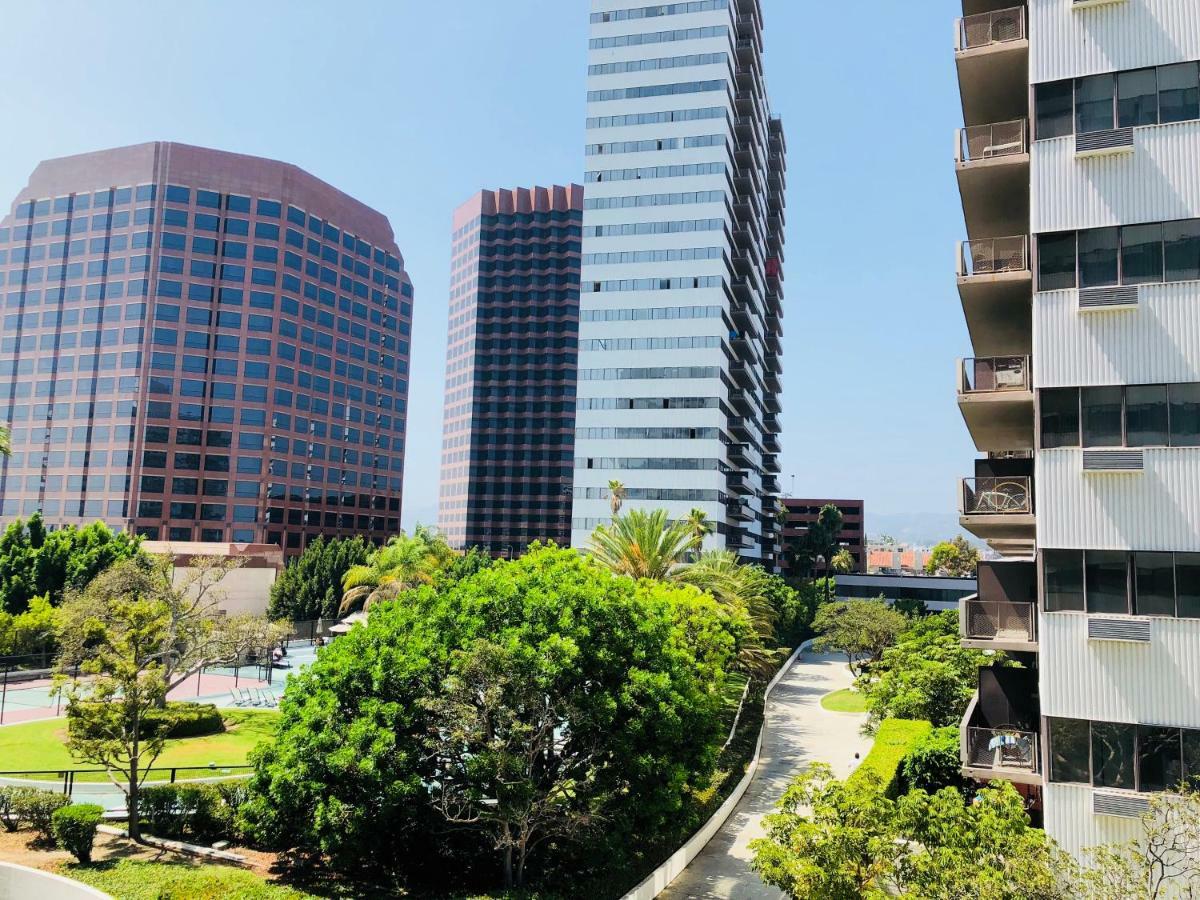 Hotel Barrington Plaza Los Angeles Exterior foto